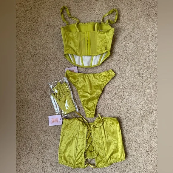 NWT- SAVAGE X FENTY HEAVENLY SATIN BUSTIER SET GRASSY GREEN - Picture 5 of 8